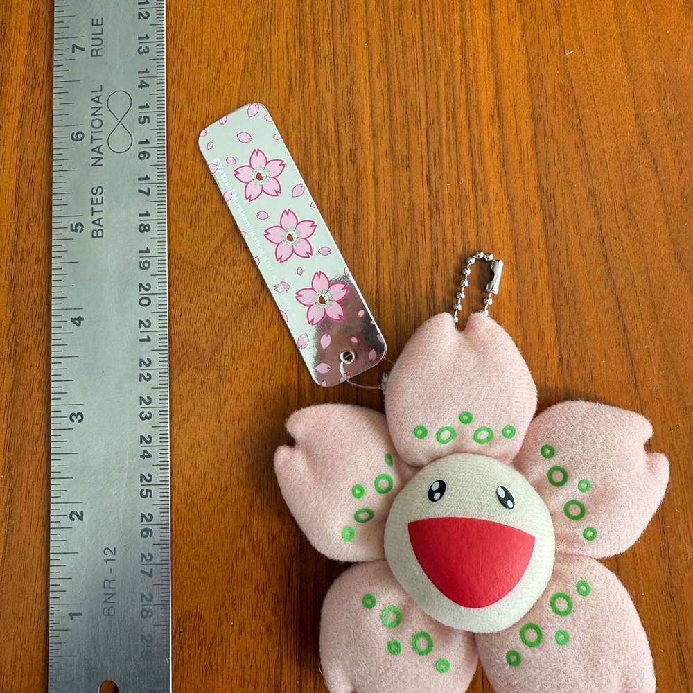 Authentic Takeshi Murakami Cherry Blossom Bag Charm (NWT) Fr Tokyo, Japan - Picture 2 of 4